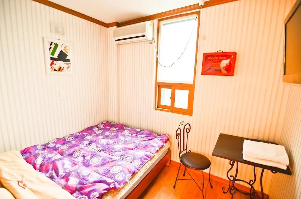 Myeongdong Town Guesthouse Seoul 2*,  Südkorea