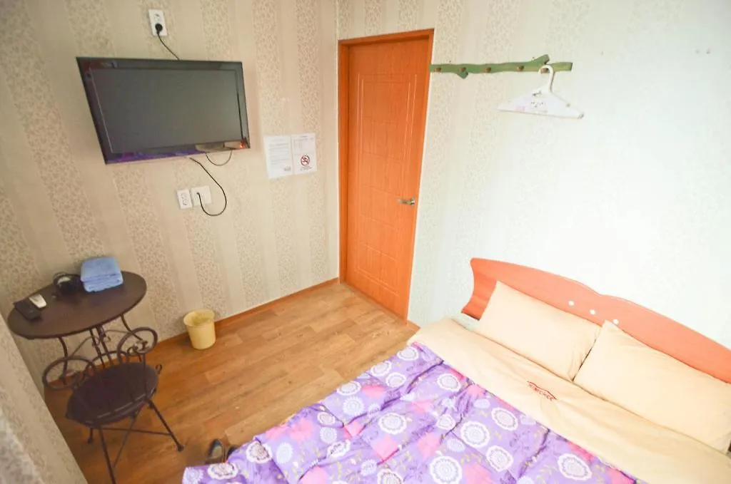 Myeongdong Town Guesthouse Seoul 2*,