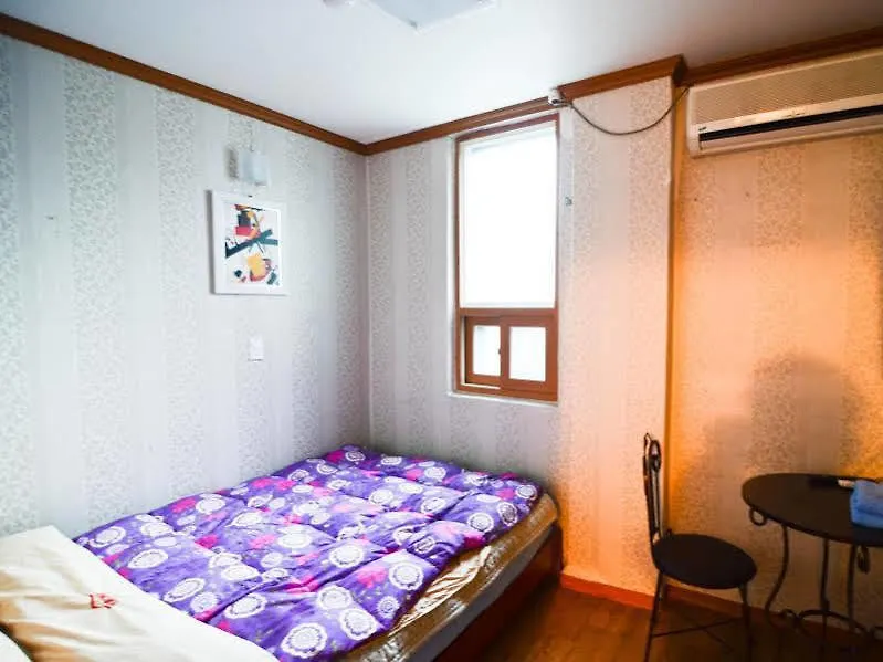 Myeongdong Town Guesthouse Seul Konukevi