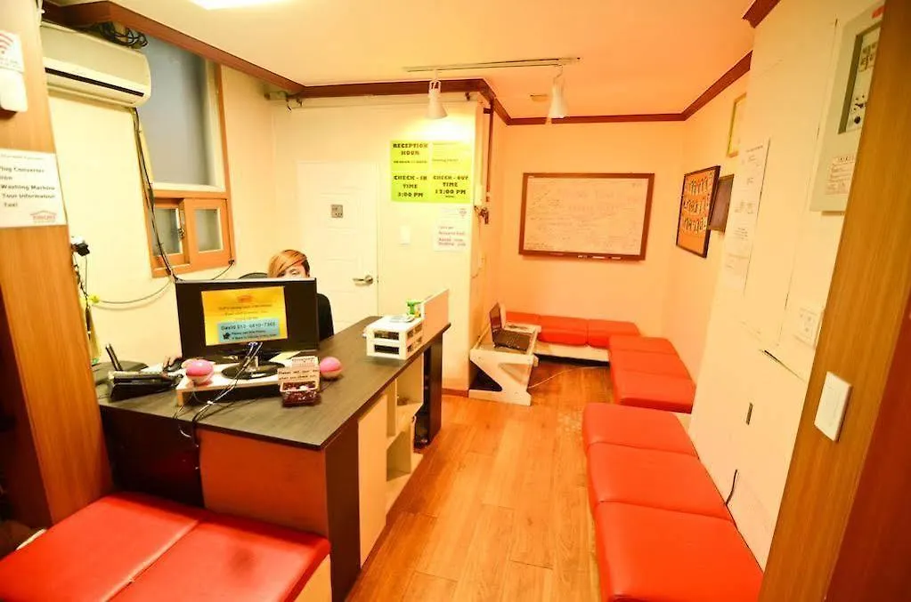 Myeongdong Town Guesthouse Seul