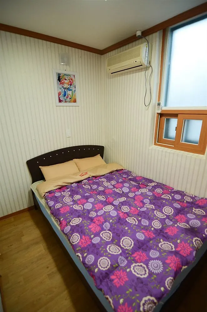 Konukevi Myeongdong Town Guesthouse Seul